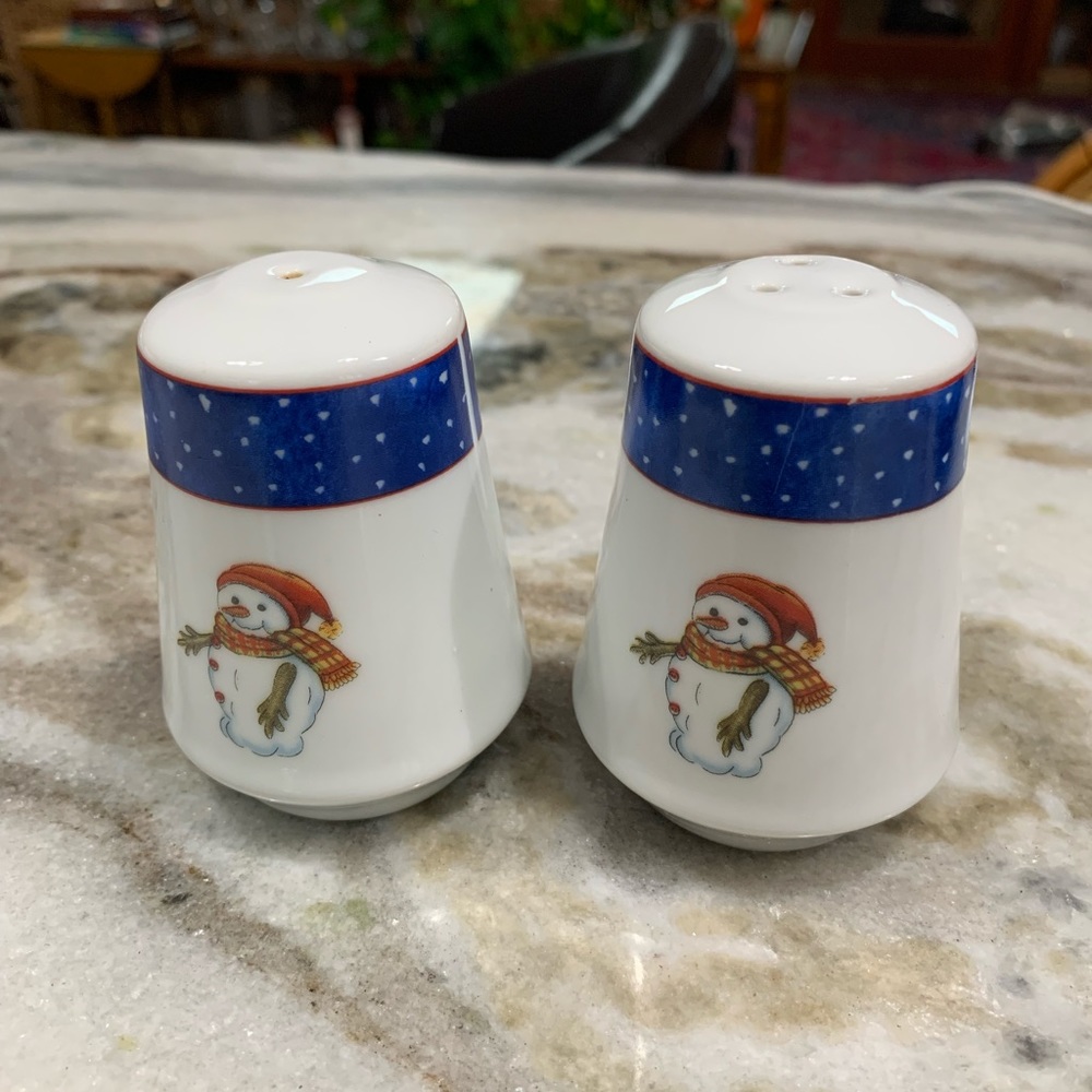 Holiday Salt and Pepper Ceramic Shakers
